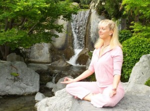 Lire la suite à propos de l’article Nouvel article d’Anette Shine: Les avantages du Yoga en extérieur