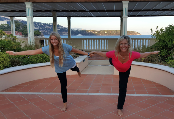 You are currently viewing Yoga avec Anette Shine par Mariana Verrando