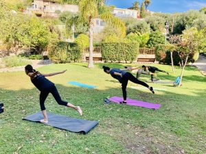 Read more about the article 2 hours Yoga class in the Garden on Sunday 12/12